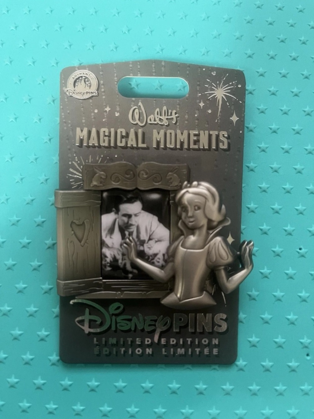 Disney Disneyland 2026 Walt’s Magical Moments Snow White LE 2500 Pin